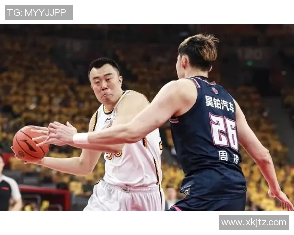 2018年11月11日四川队与辽宁队激战正酣精彩瞬间回顾与分析